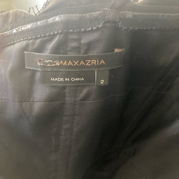 Gorgeous lace strapless BCBG Maxazria size 2 dress - Picture 5 of 9